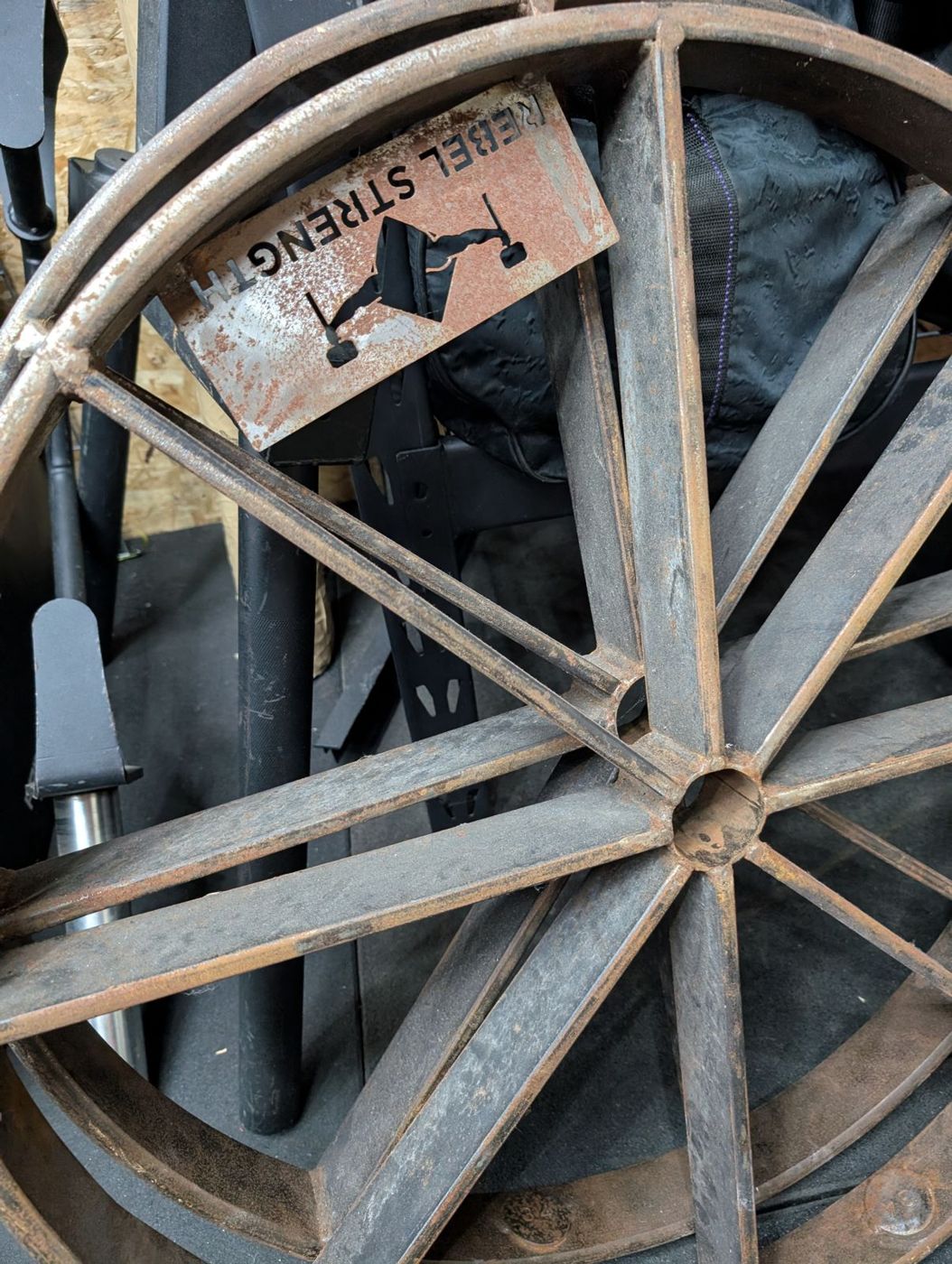 Strongman wheel and bars